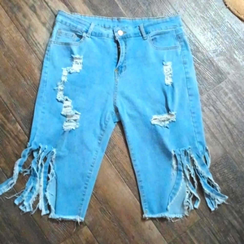 Savage Custom Distressed Bermuda Knee Shorts - Picture 7 of 16